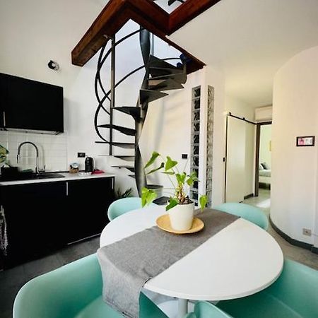 Casa Vacanza A 100 Metri Dal Mare Imperia Luaran gambar